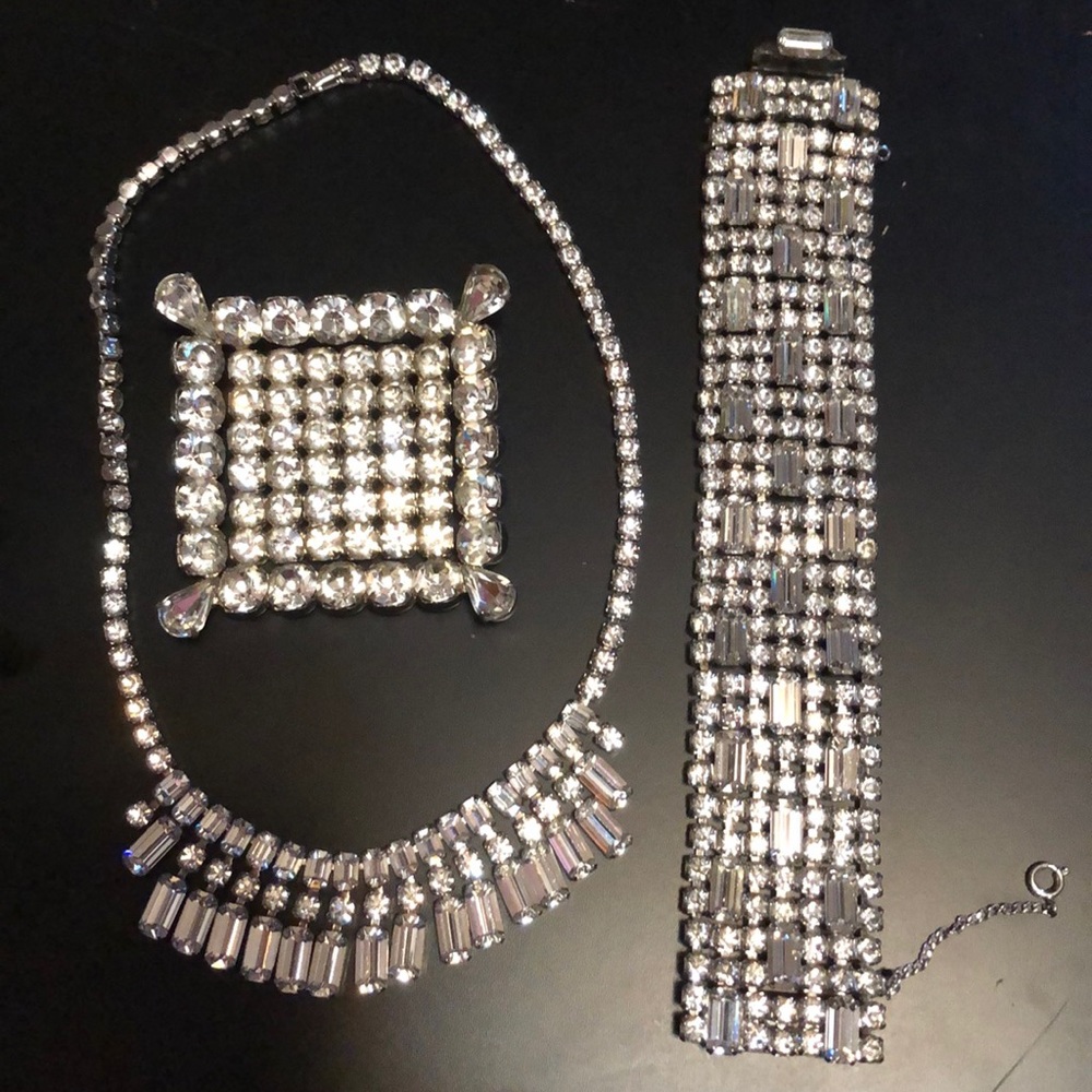 Gorgeous Vintage 1960’s Kramer Set